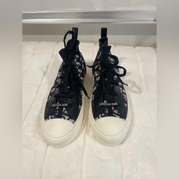 Walk'n'Dior Sneaker - Picture 3 of 3